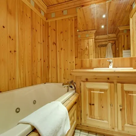 Appartement Skis Aux Pieds Avec Spa A Courchevel 1850 - Fr-1-564-88 Apartment *