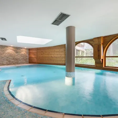 Apartment Appartement Skis Aux Pieds Avec Spa A Courchevel 1850 - Fr-1-564-88 *